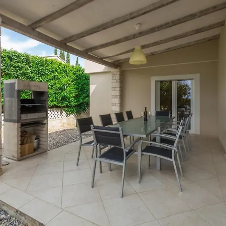 Exclusive 4 Bedroom Alex In With Private Pool, Garden And Parking Villa Porec